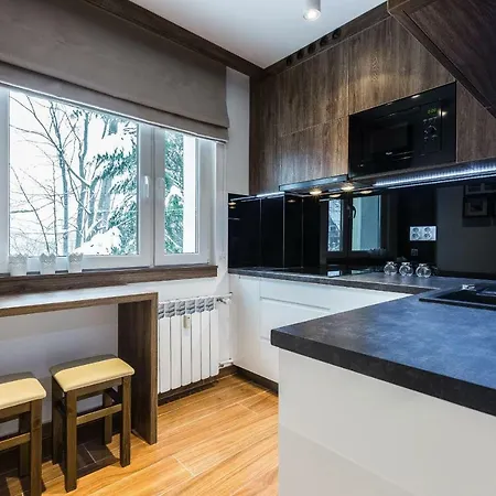 Helena, Odkryj-zakopane Apartman *