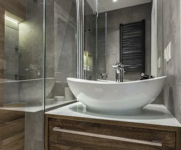 Helena, Odkryj-zakopane Zakopane